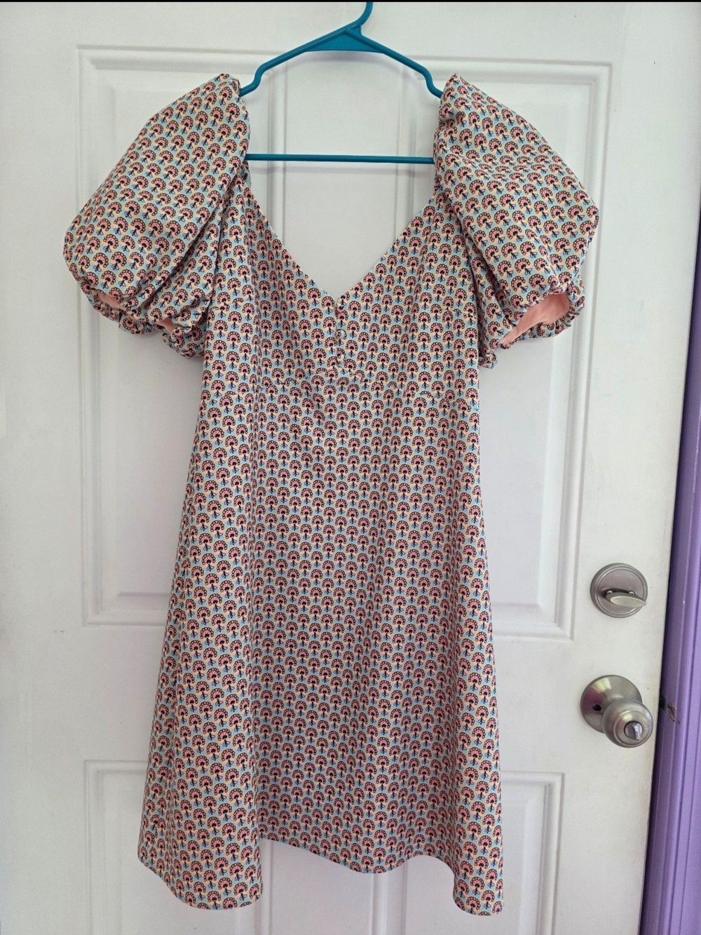 Alice + Olivia Pink and Cream Puff-Sleeve Mini Dress